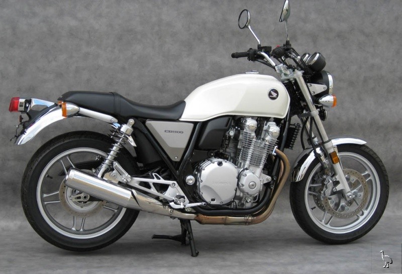 Honda_CB1100F_Full_Shot.jpg