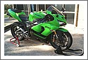 Kawasaki_ZX6R_2005_CBA.jpg
